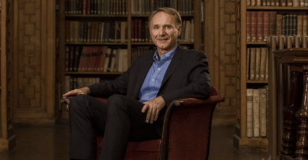 As 8 lições de escrita que eu aprendi com Dan Brown e que mudaram minha vida