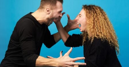 Conheça as seis funções básicas do diálogo e faça as suas histórias subirem de nível